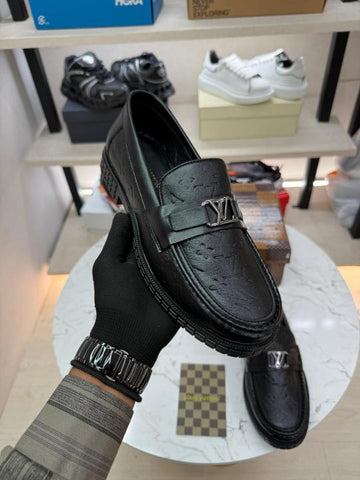 Louis Vuitton Premium Quality Loafers – Full Black Edition C