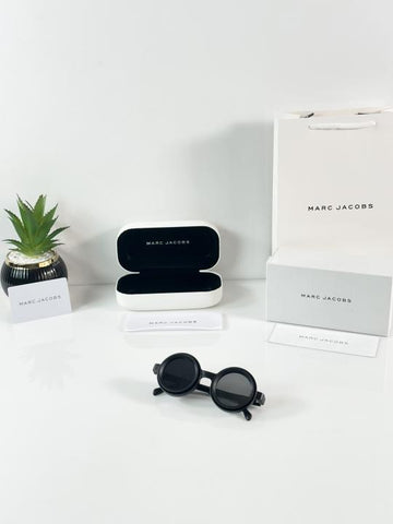 Marc Jacobs Adjustable 8357 – Black Edition J