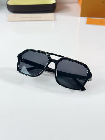 Louis Vuitton 2687 Gold Black Edition D