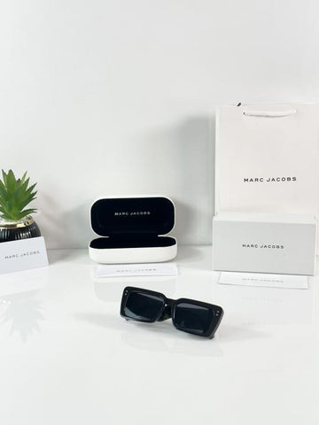 Marc Jacobs 1670 – Black & Green Edition G