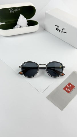 Ray-Ban 02 – Grey & Black Edition I