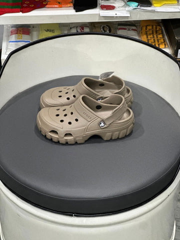 Crocs-Hike