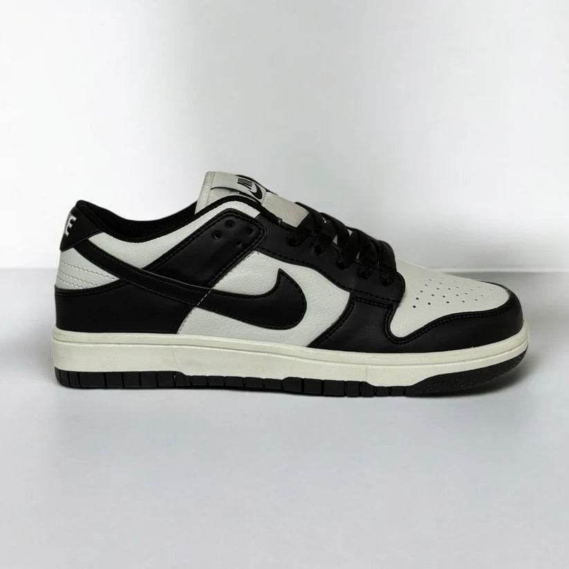 Dunk Low Panda Edition