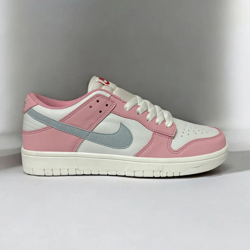 Dunk Low Pink Edition