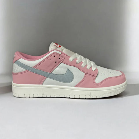 Dunk Low Pink Edition