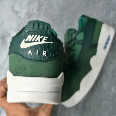 Retro 4 RM Green White Edition