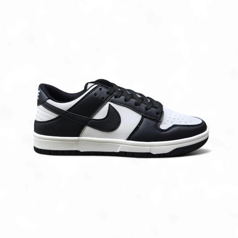 Dunk Low Panda Edition